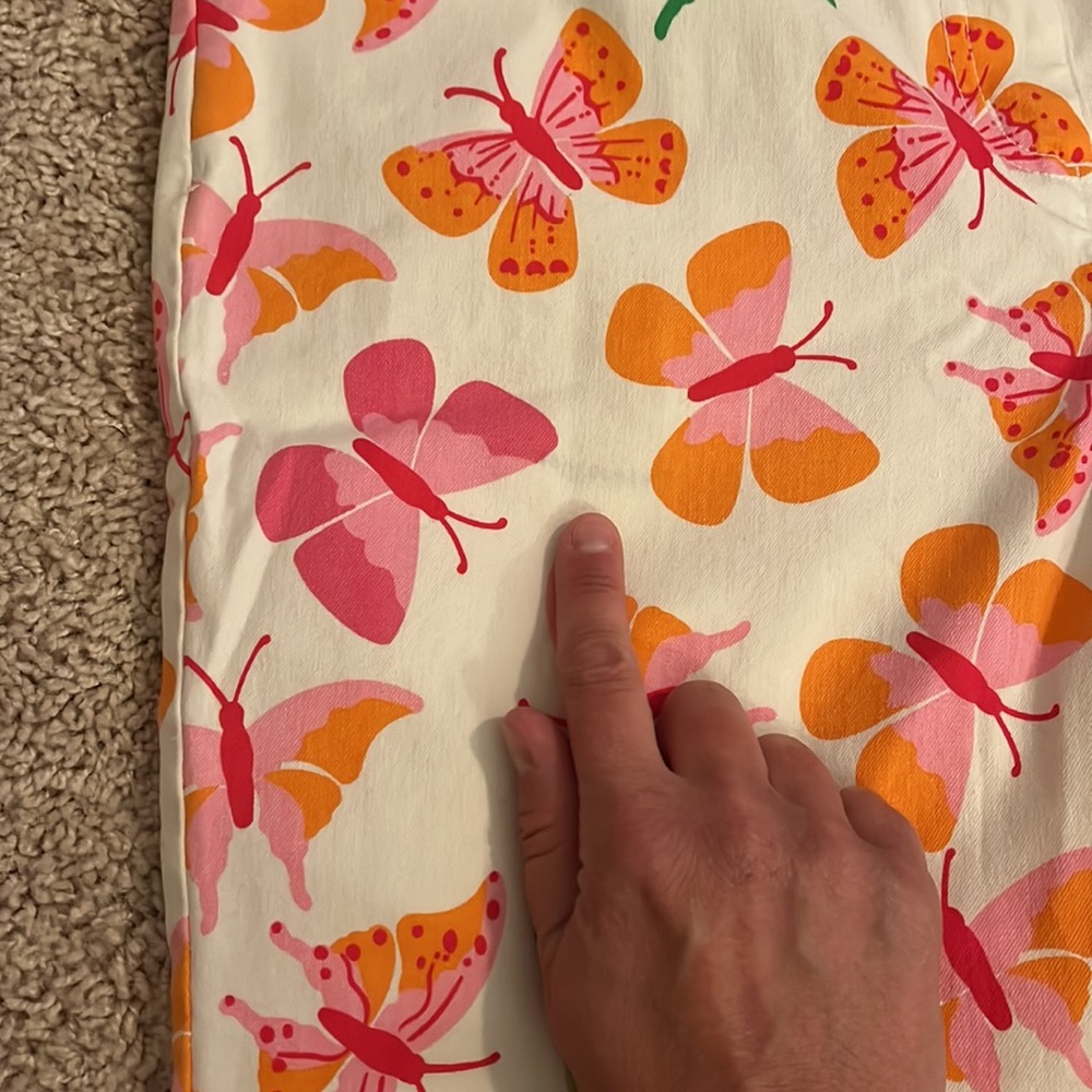 Lilly Pulitzer capris - Picture 6 of 7